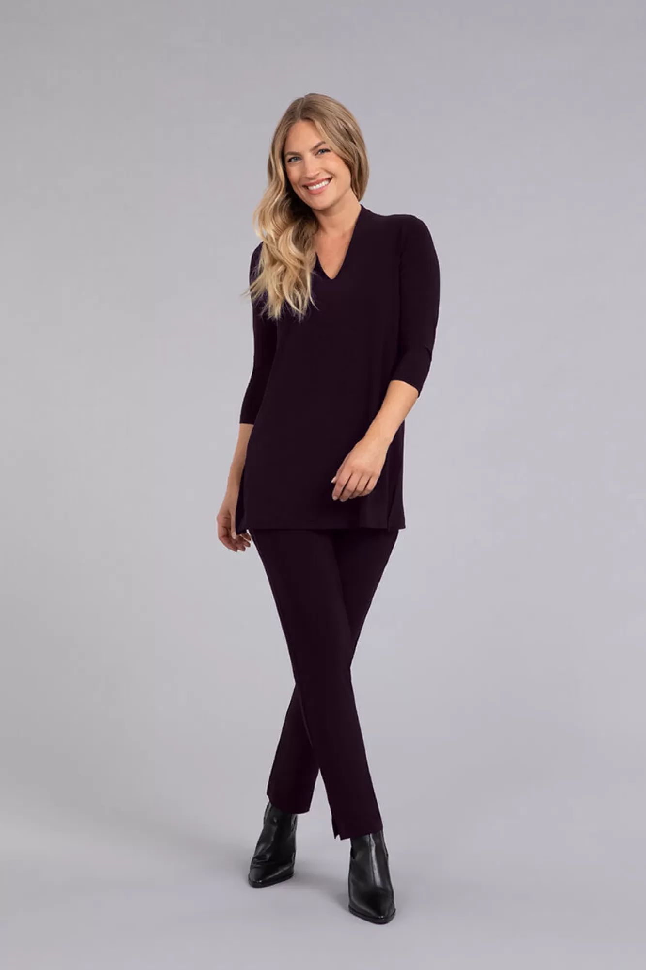 Outlet Sympli Deep V Tunic