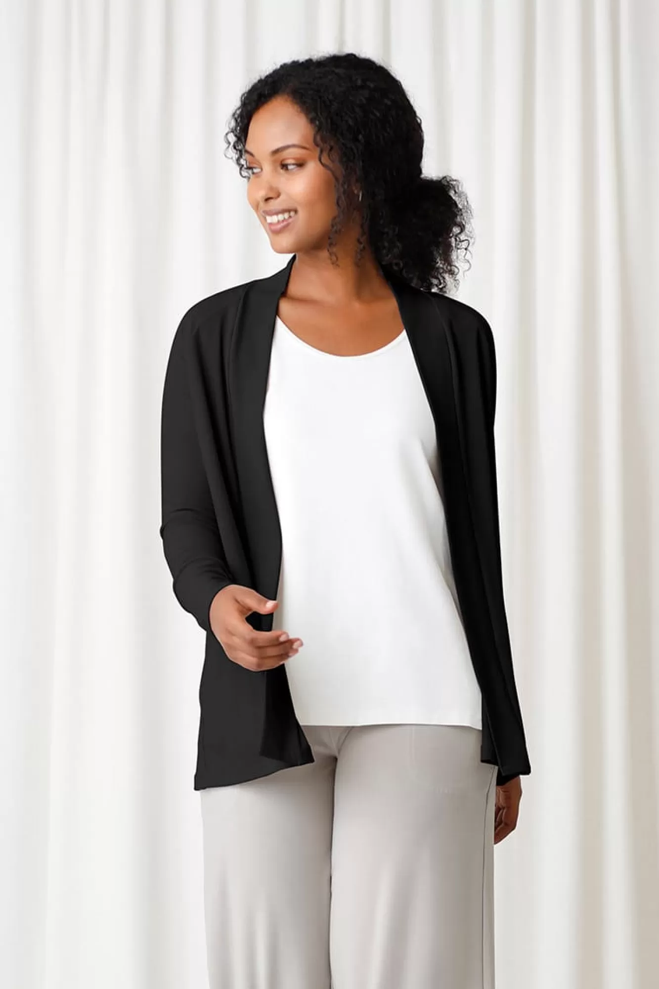 Store Sympli Everyday Cardigan